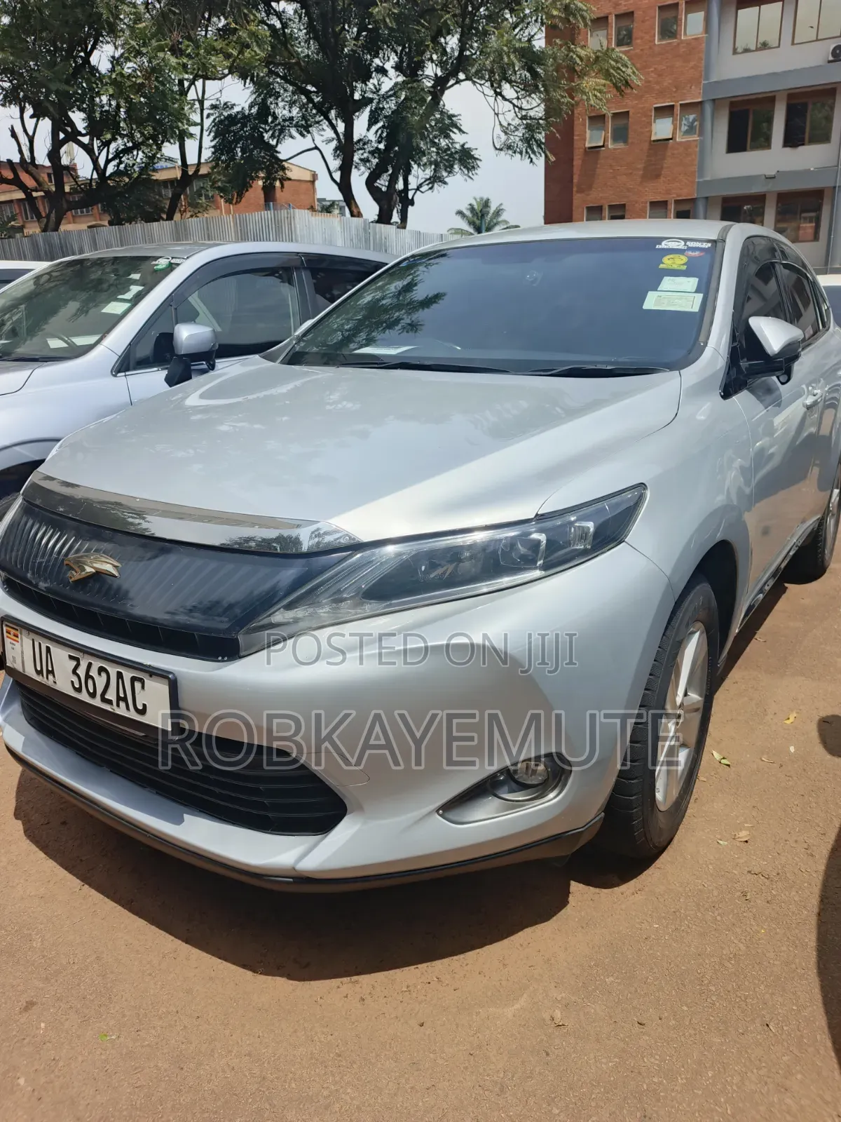 Toyota Harrier 2017 Silver