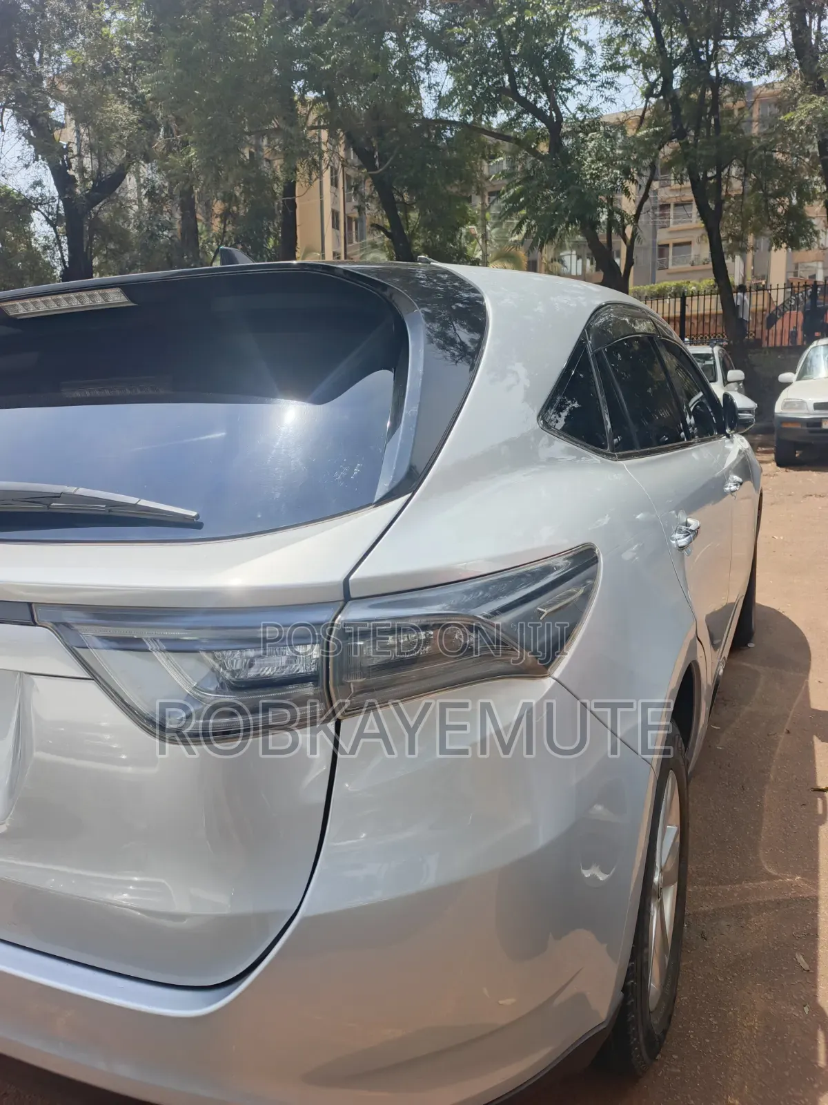 Toyota Harrier 2017 Silver