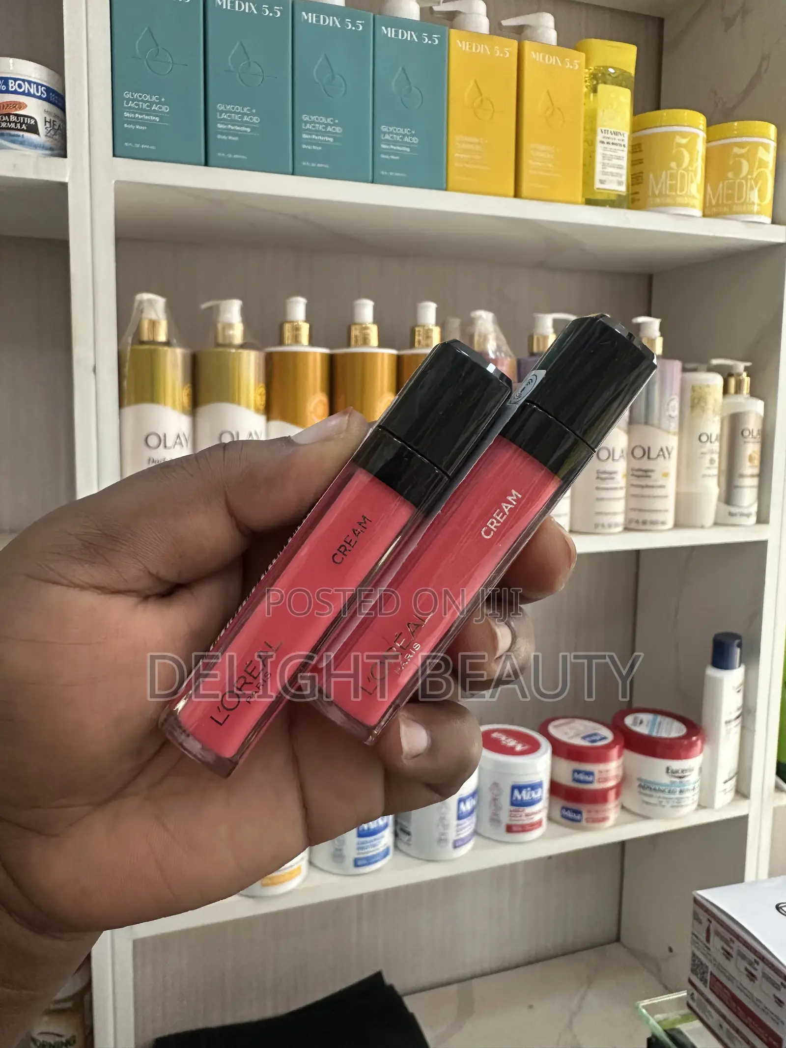 l'Oreal 104 Mafia Lip Gloss Infallible
