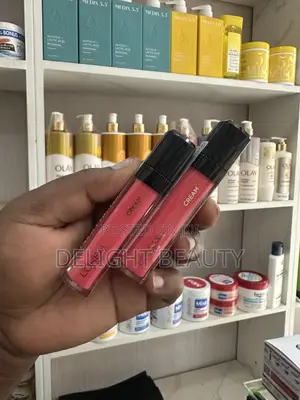 l'Oreal 104 Mafia Lip Gloss Infallible