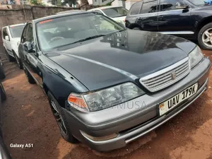 Toyota Mark II 2004 Gray
