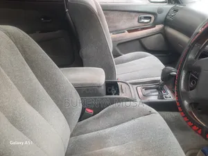 Toyota Mark II 2004 Gray