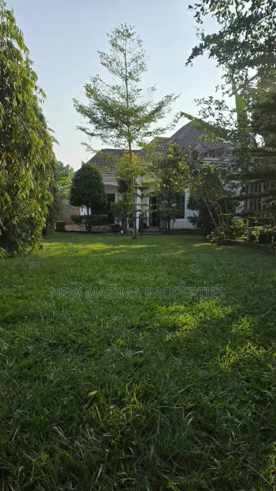 3bdrm Maisonette in Bujjuko Mityaana Rd, Central Division for sale