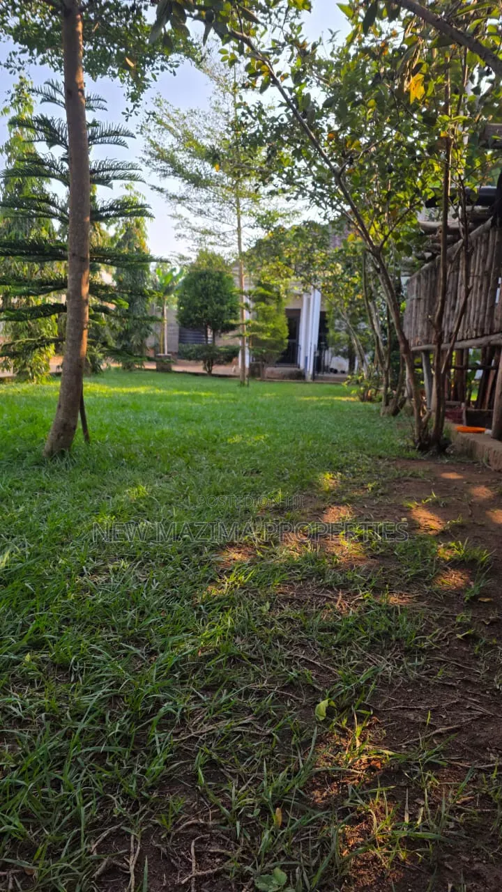 3bdrm Maisonette in Bujjuko Mityaana Rd, Central Division for sale