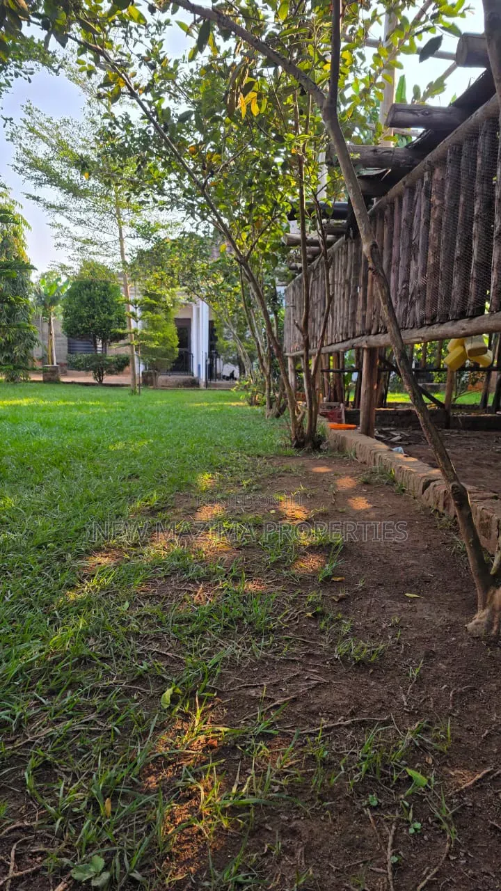3bdrm Maisonette in Bujjuko Mityaana Rd, Central Division for sale