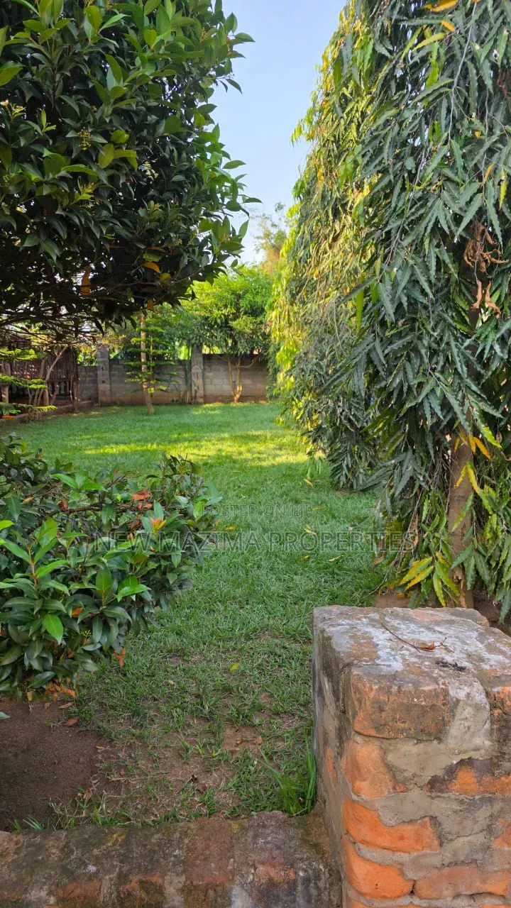 3bdrm Maisonette in Bujjuko Mityaana Rd, Central Division for sale