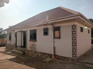 3bdrm House in Kiwenda, Busukuma for rent