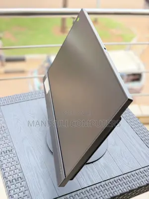 Desktop Computer Lenovo ThinkStation P520 8GB Intel Core i5 SSD 256GB