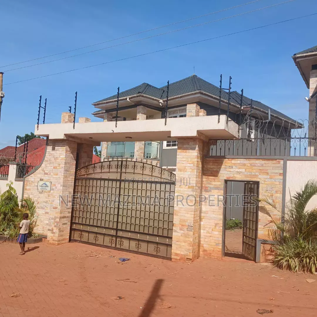 12bdrm Townhouse/Terrace in Kigo Heights, Central Division for sale