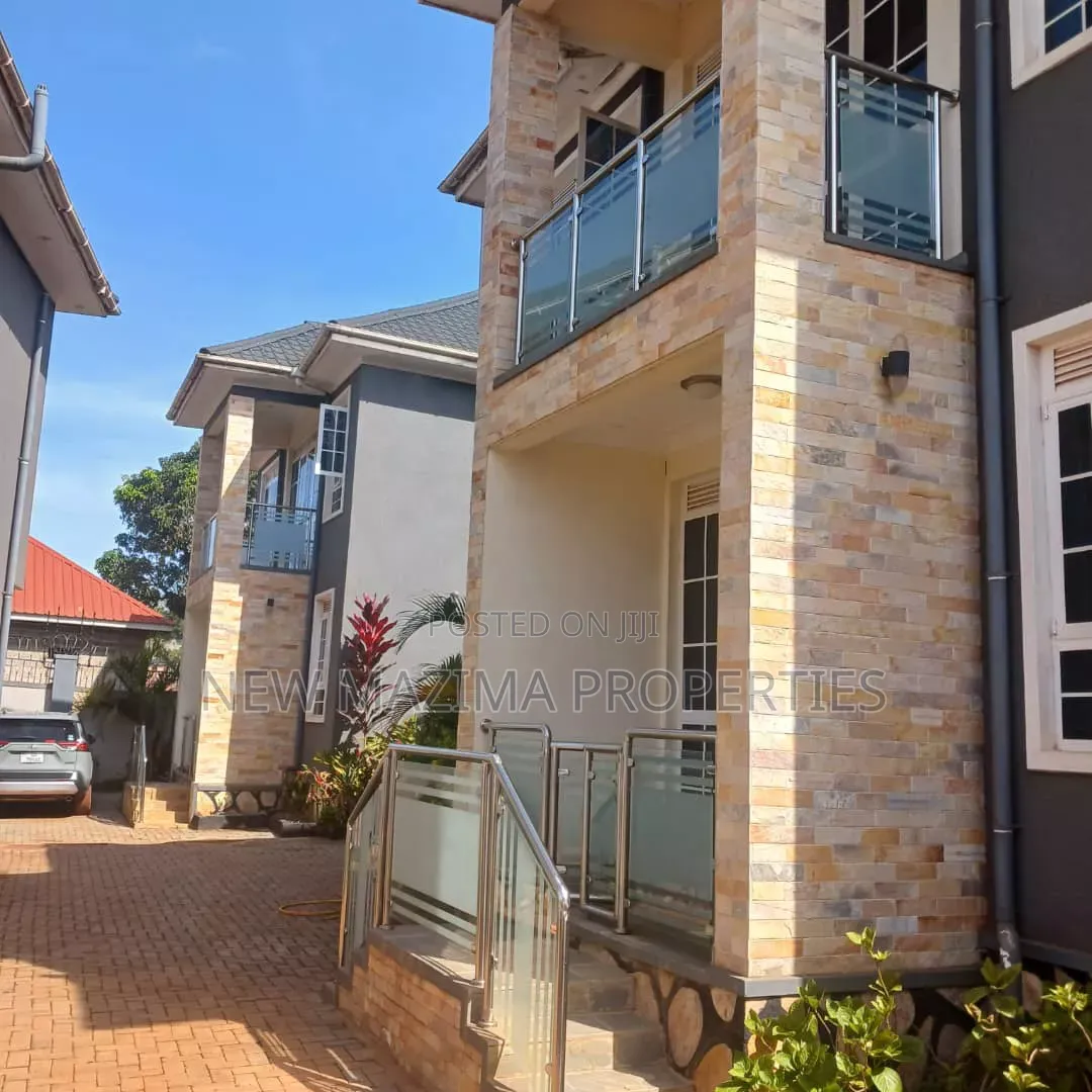 12bdrm Townhouse/Terrace in Kigo Heights, Central Division for sale