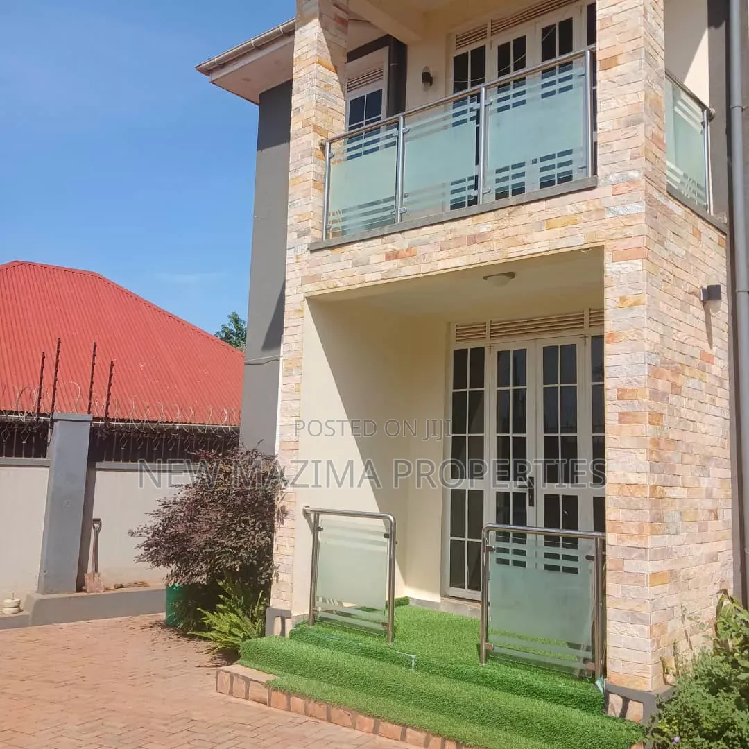 12bdrm Townhouse/Terrace in Kigo Heights, Central Division for sale