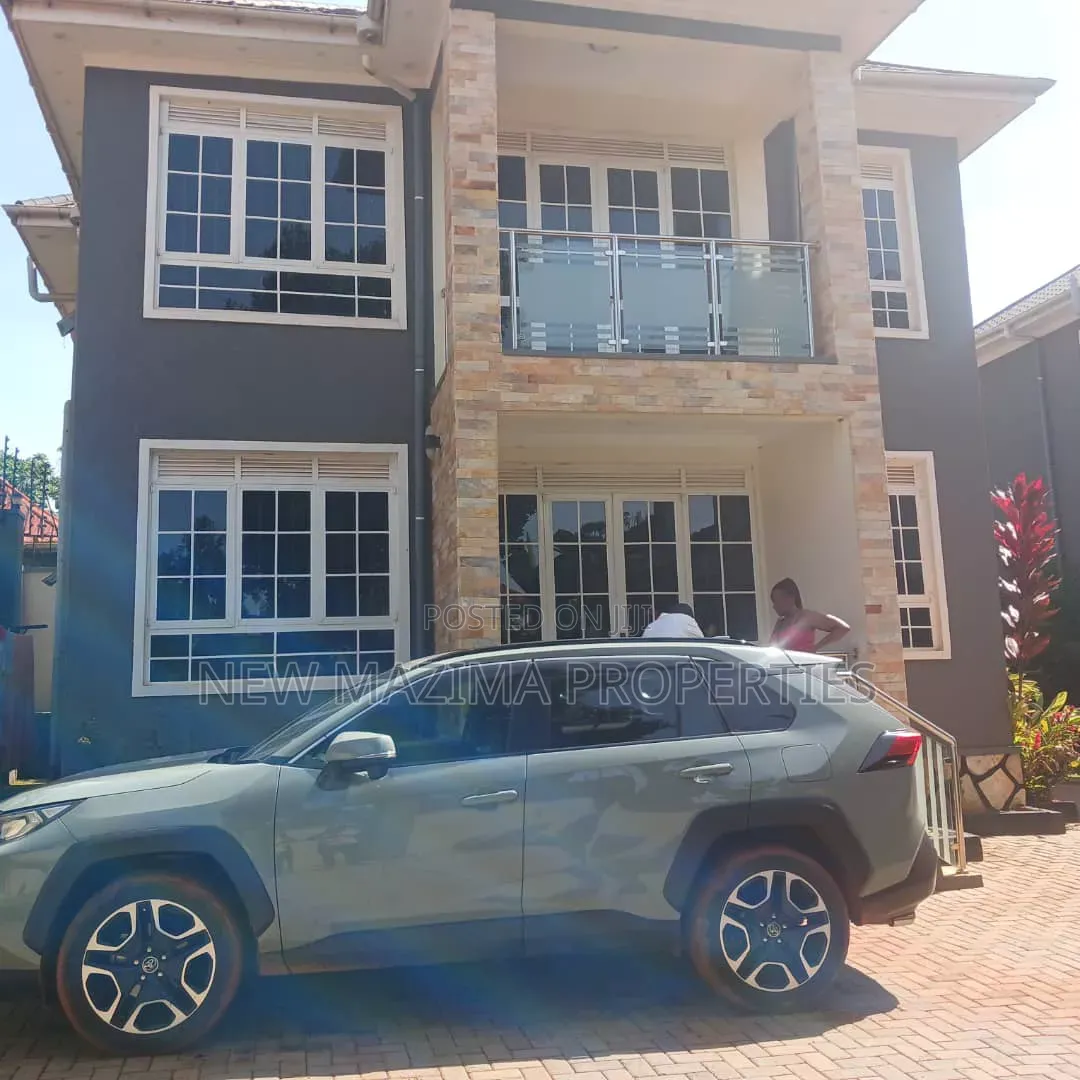 12bdrm Townhouse/Terrace in Kigo Heights, Central Division for sale