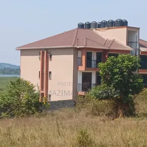 Lake Plot in Well Fence Quick Sale Just After Munyonyo Be4 Kazi Beach