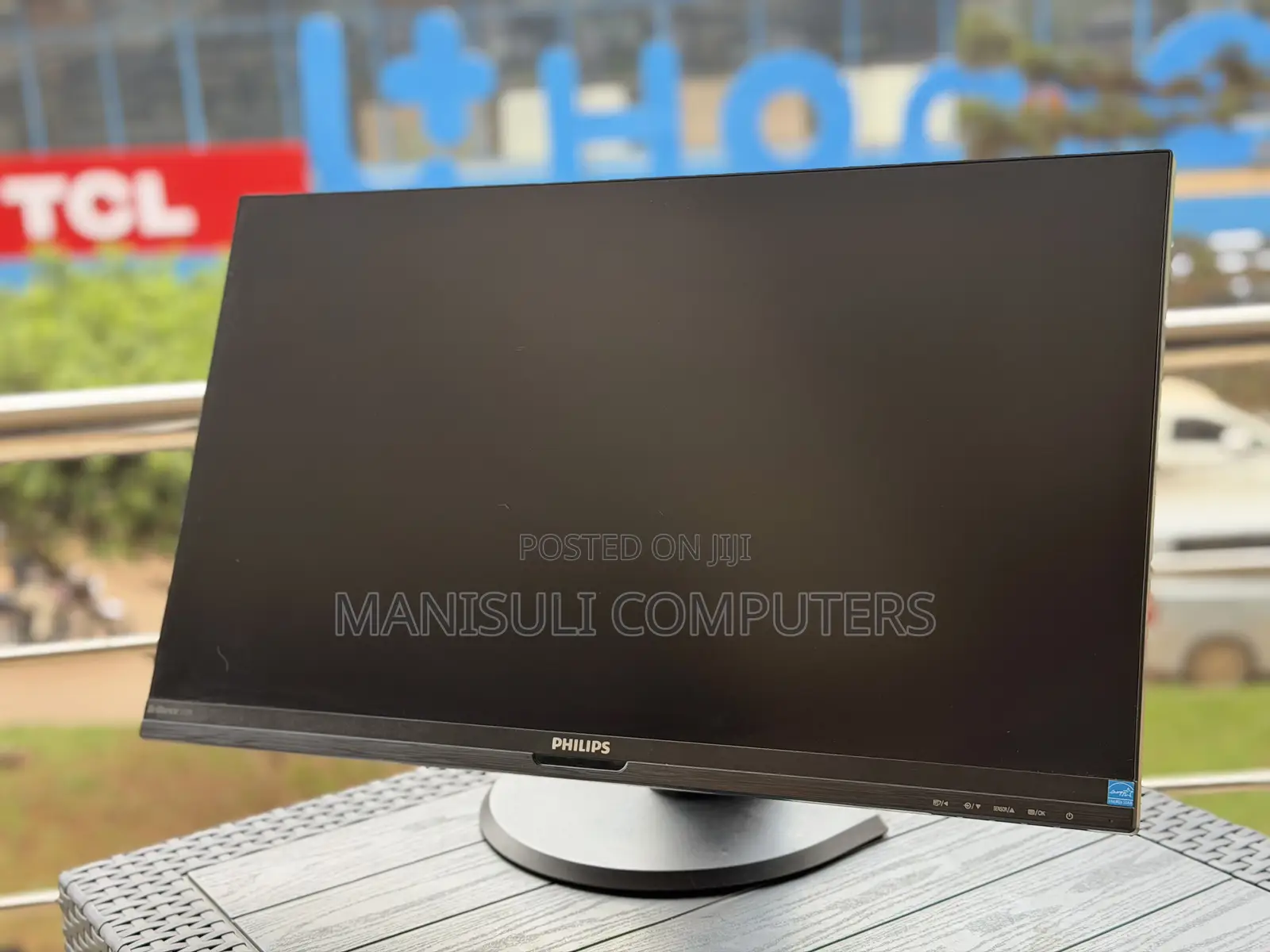 IPs Monitor 27 Inch Screen Type C HDMI DP