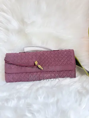 Intricate Woven Texture Across the Entire Bag