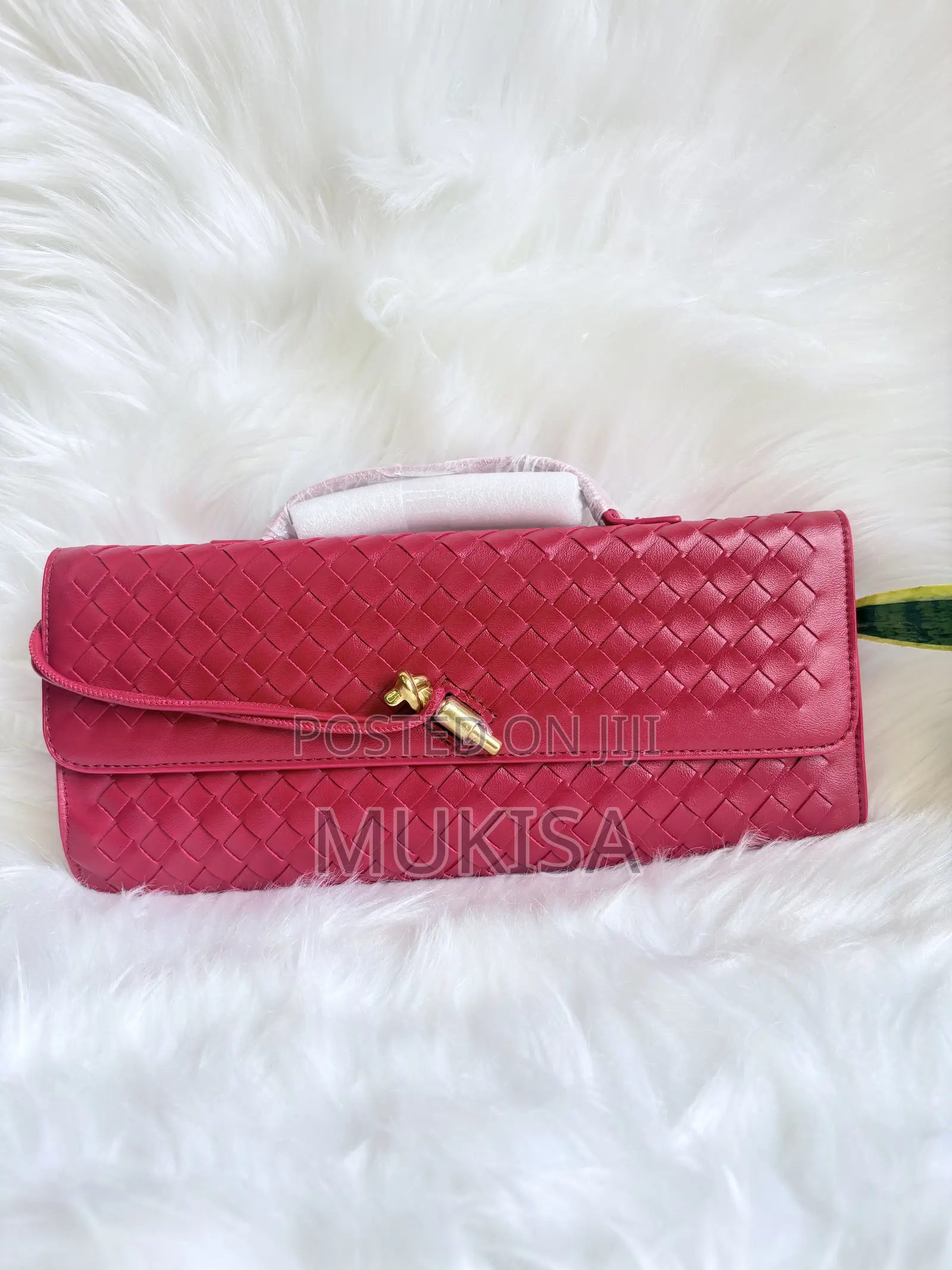 Intricate Woven Texture Across the Entire Bag