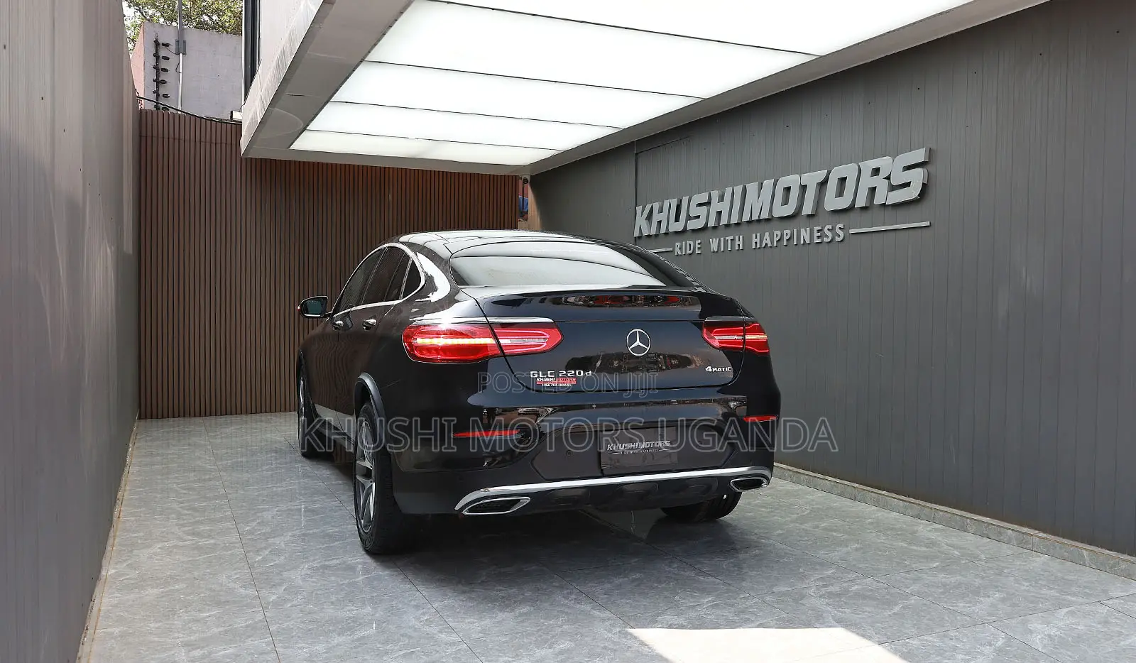 Mercedes-Benz 220 2017 Black