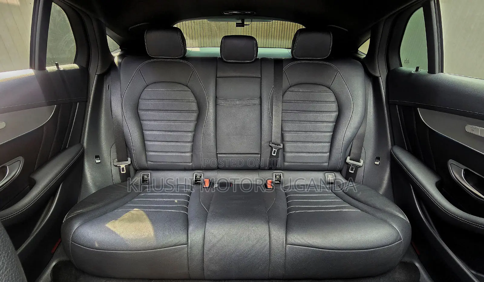 Mercedes-Benz 220 2017 Black