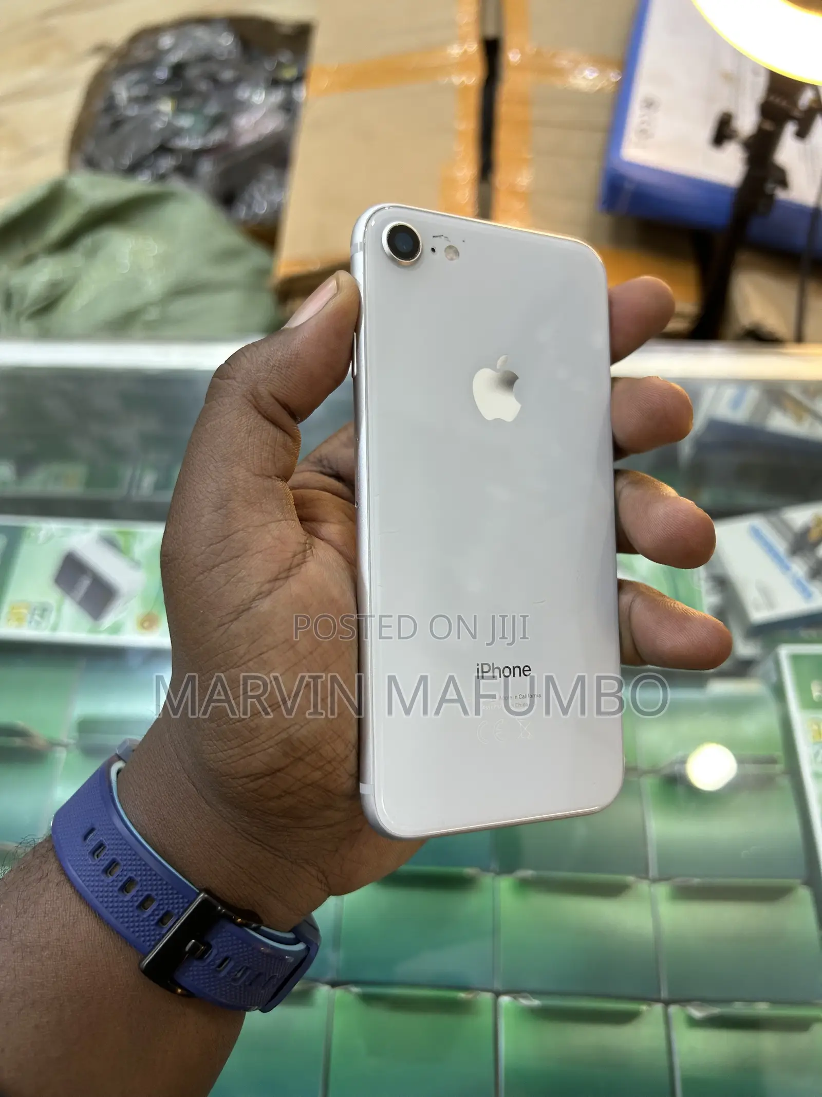 Apple iPhone 8 64 GB White