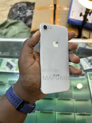 Apple iPhone 8 64 GB White