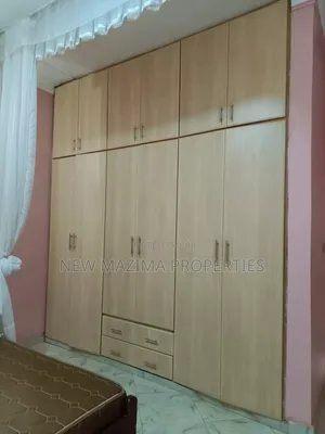 4bdrm Bungalow in Kitende Ntebe Rd, Central Division for sale