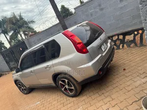 Nissan X-Trail 2012 Silver