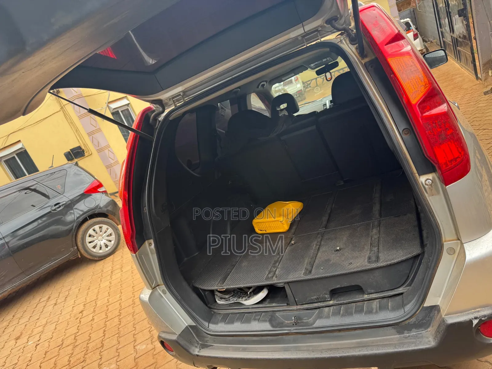 Nissan X-Trail 2012 Silver
