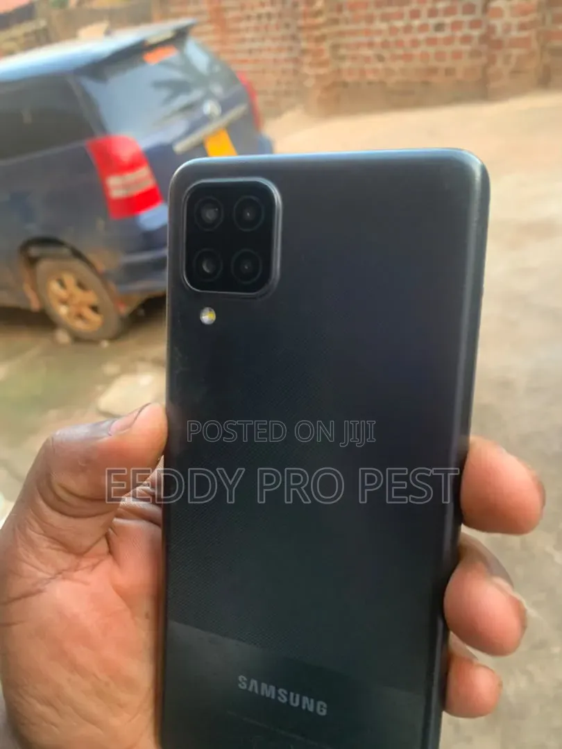 Samsung Galaxy A12 64 GB Black