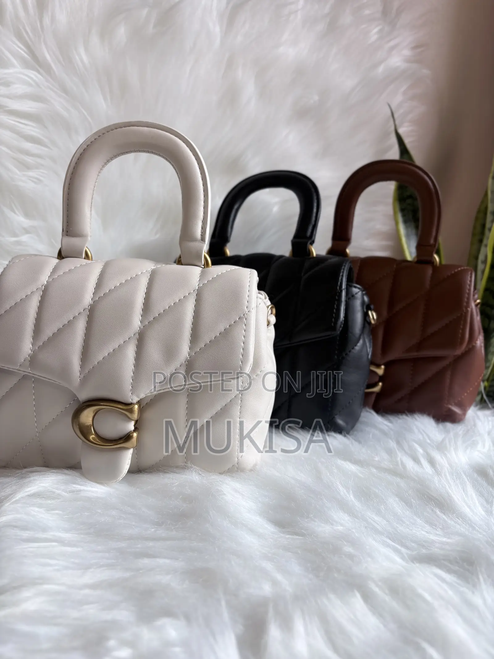 Beautiful Diagonal Quilted Pattern With a Soft, Padded Finish