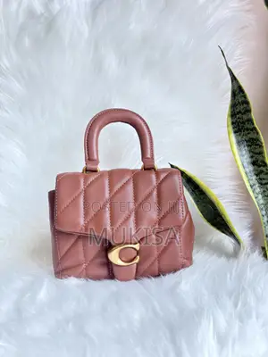 Beautiful Diagonal Quilted Pattern With a Soft, Padded Finish