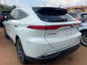 Toyota Harrier 2022 White