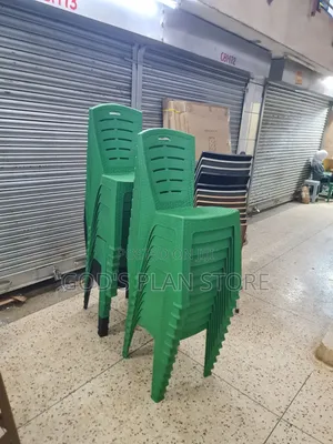 Green Matted Rattan-Style Plastic Plastic Chairs