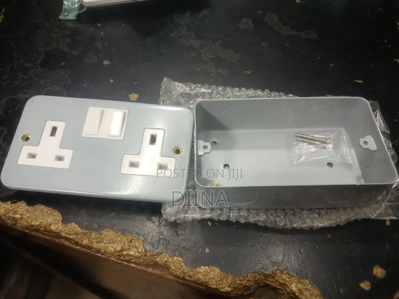 Industrial Sockets