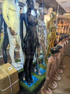Commercial Mannequin Displays