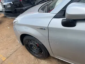 Toyota Corolla Fielder 2015 Silver