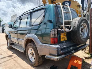 Toyota Land Cruiser Prado 1999 Green