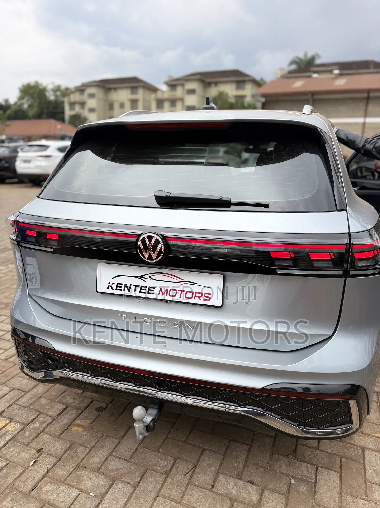 New Volkswagen Tiguan SE R-Line Black 2025 Silver