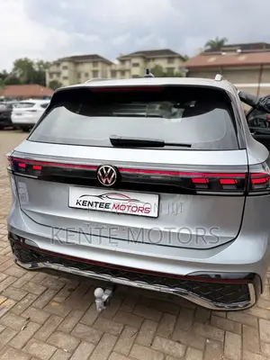 New Volkswagen Tiguan SE R-Line Black 2025 Silver