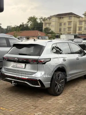 New Volkswagen Tiguan SE R-Line Black 2025 Silver