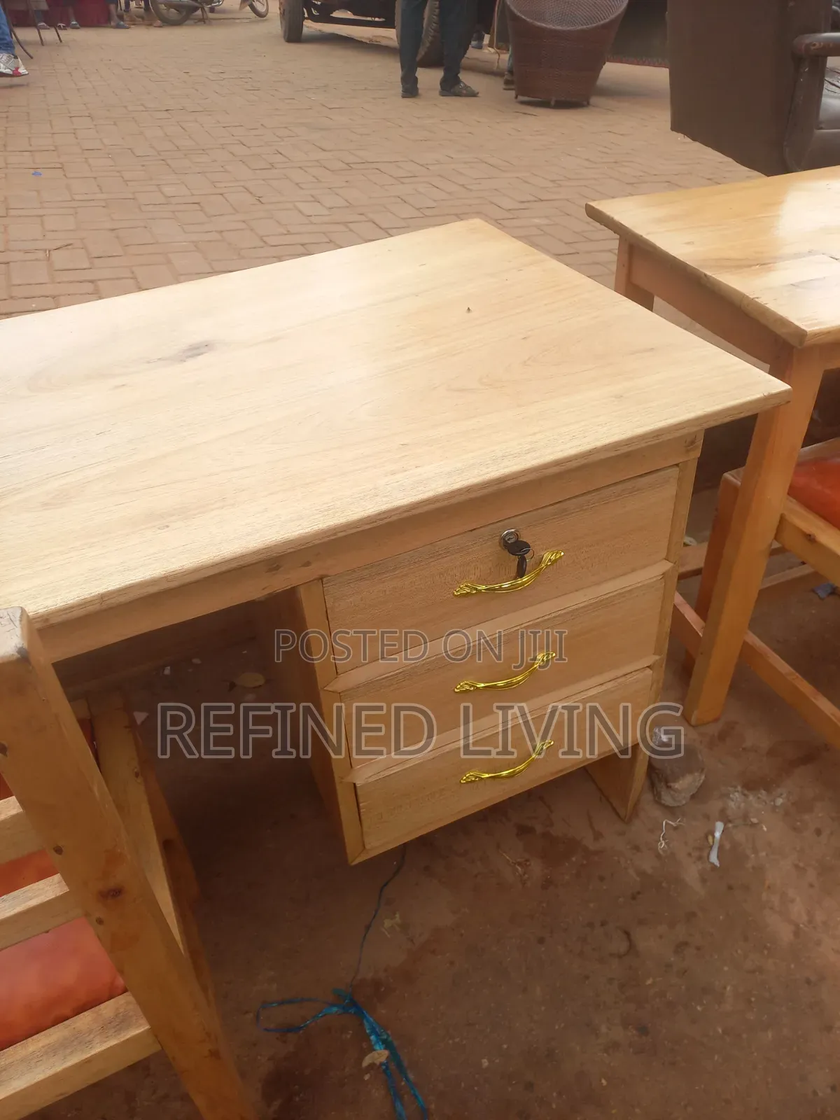 Reading Table