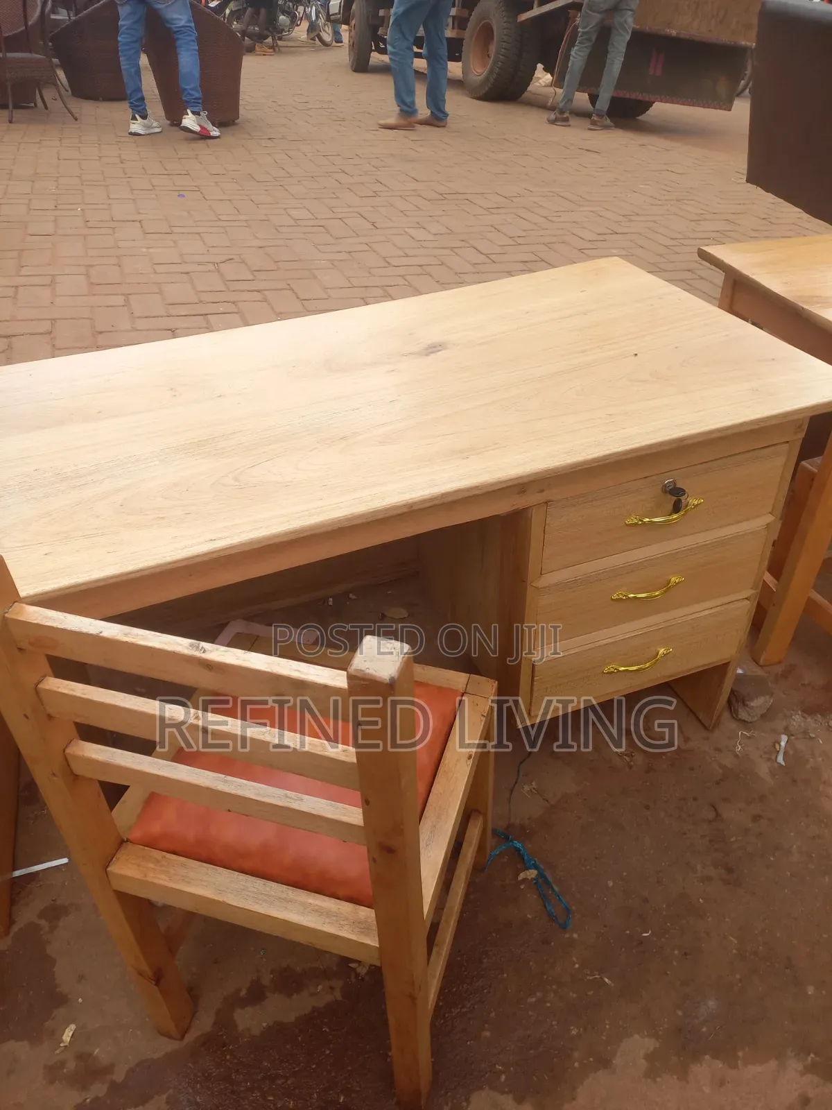Reading Table
