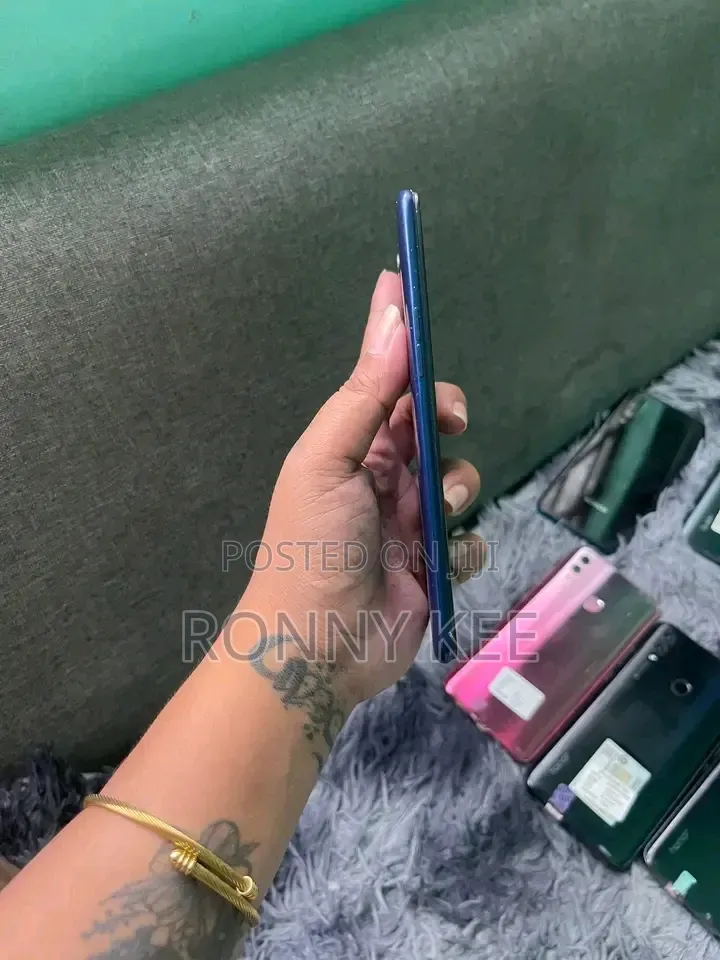 Oppo A83 128 GB Blue