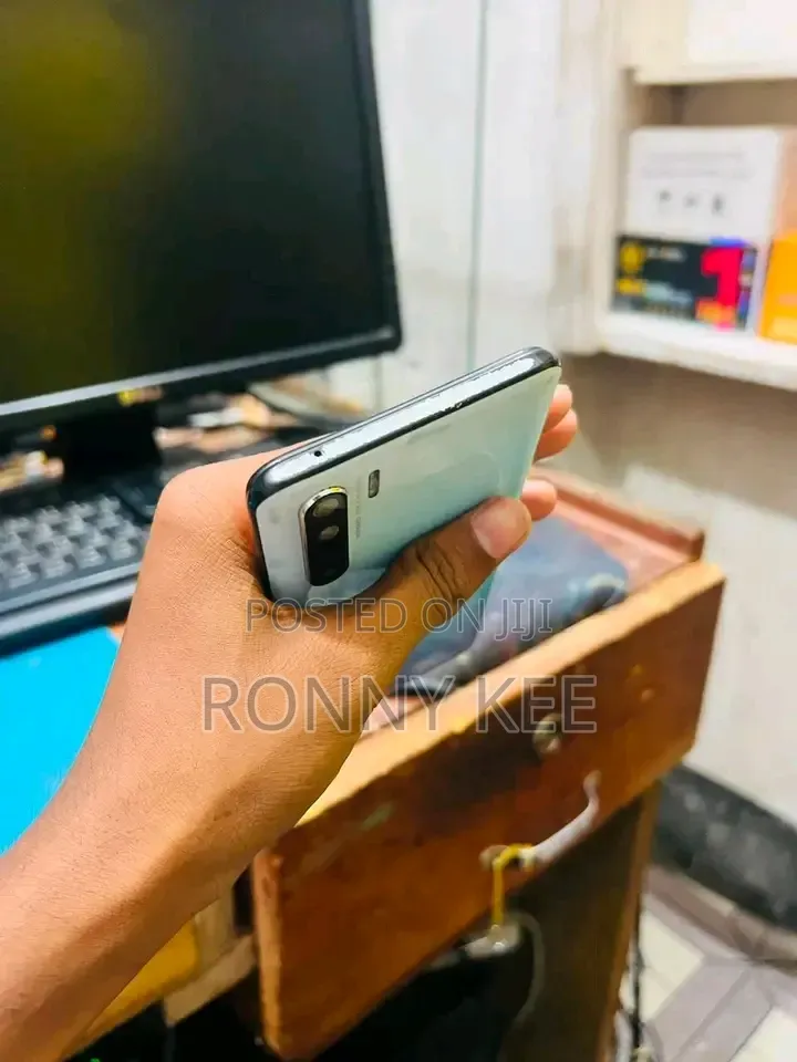 Oppo F15 128 GB Blue