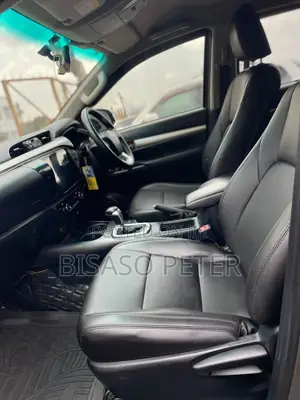Toyota Hilux 2018 Green