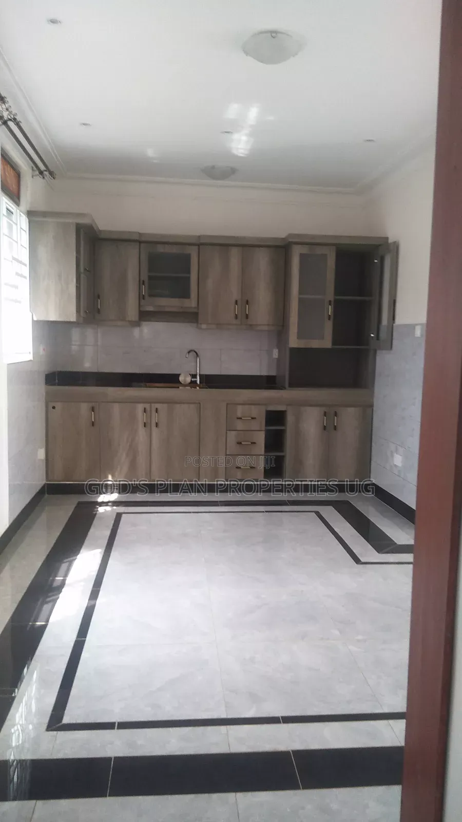 2bdrm Apartment in Seguku, Central Division for rent