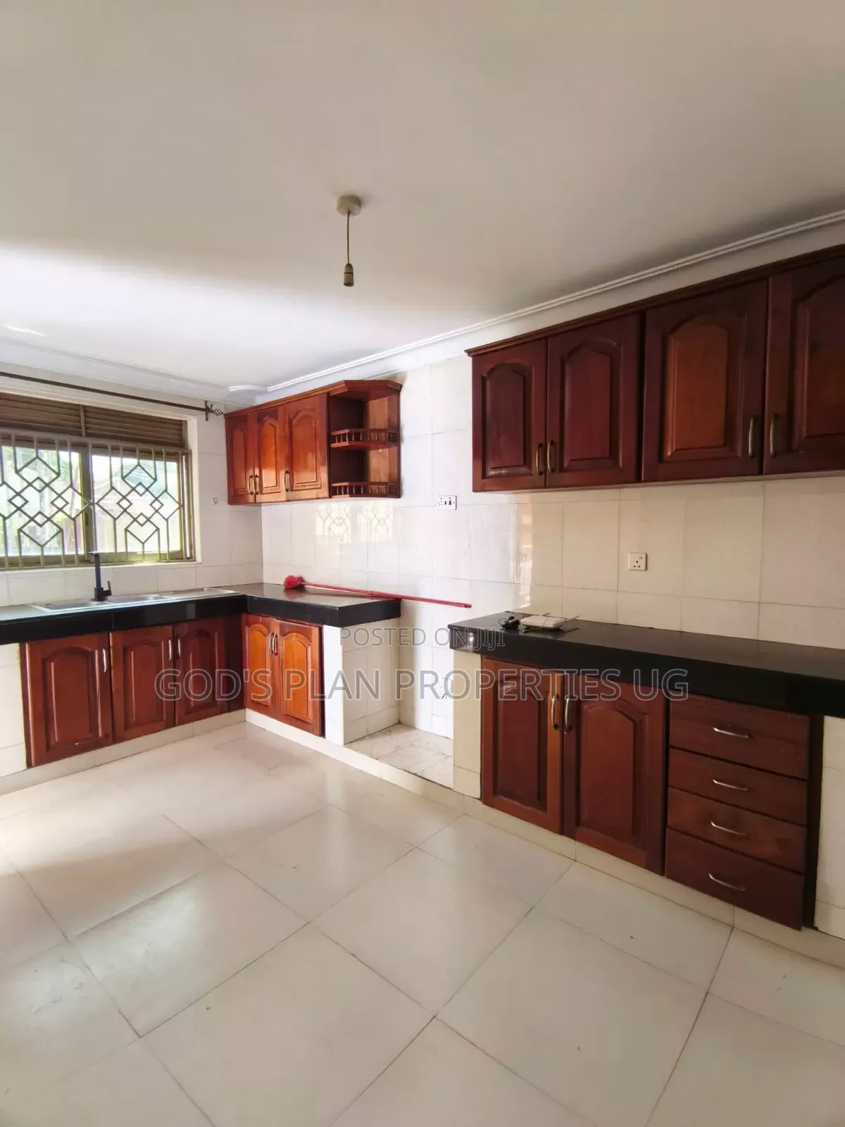 2bdrm Apartment in Zana Estate, Central Division for rent