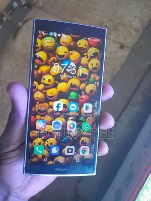 Kyocera KYV45 64 GB Green