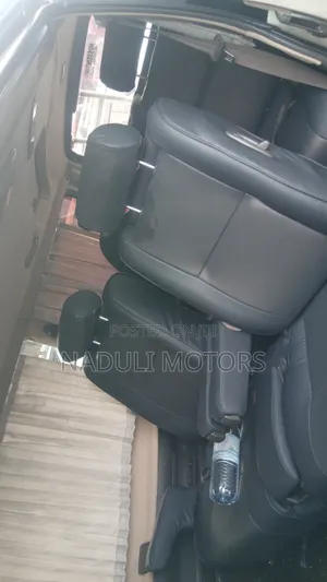 Toyota HiAce 2001 Silver