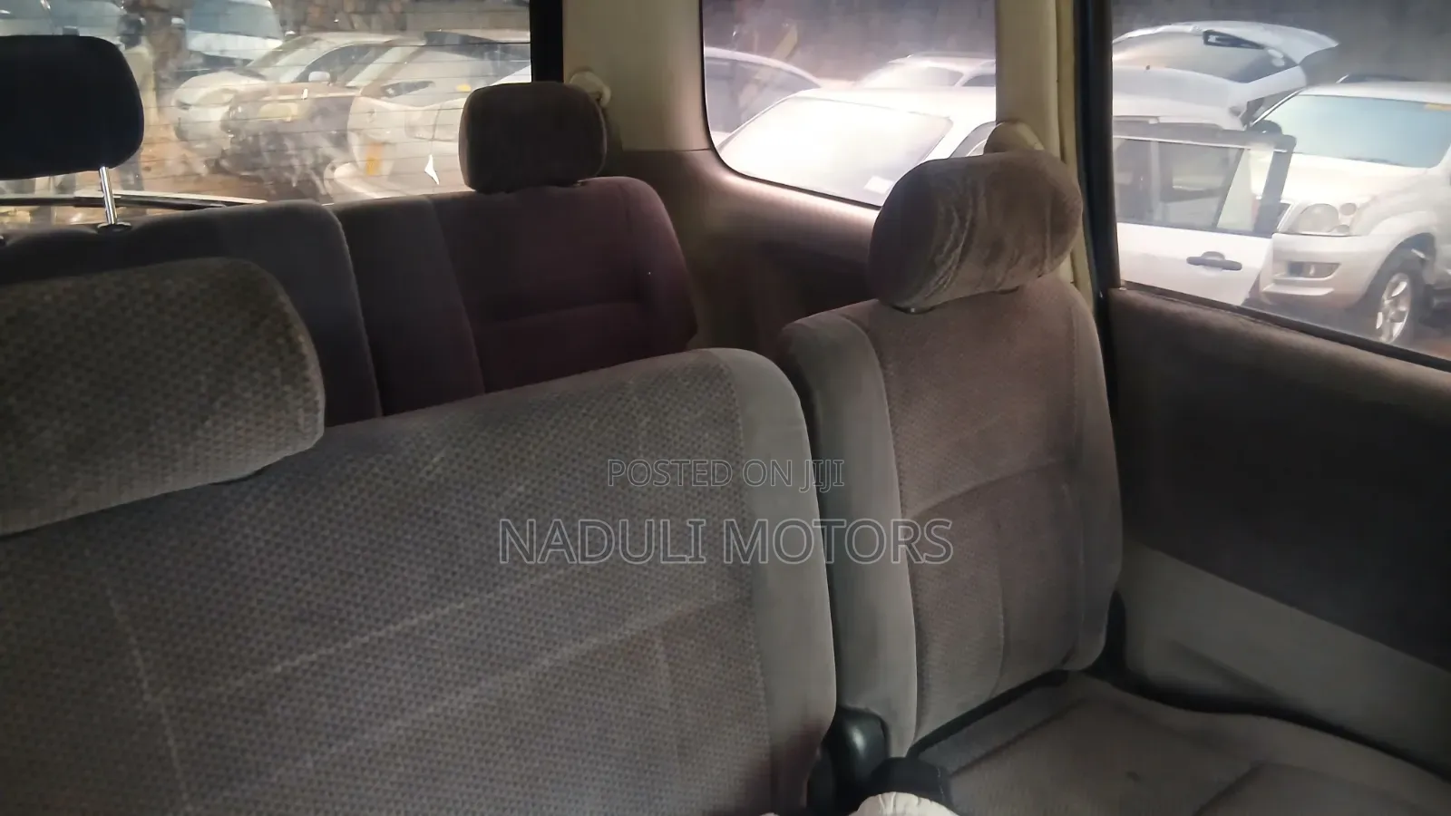 Toyota Noah 2004 Blue