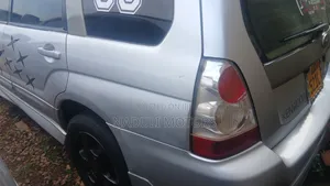 Subaru Forester 2004 Silver